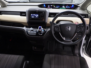 HONDA FREED 2019