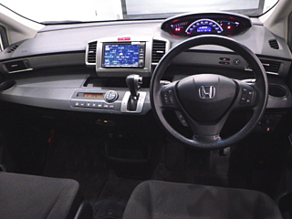 HONDA FREED 2012