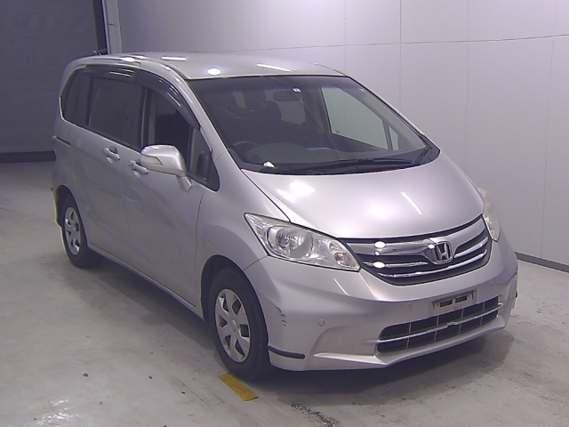 HONDA FREED 2012