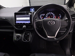 TOYOTA VOXY 2014