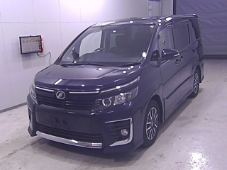 TOYOTA VOXY 2014