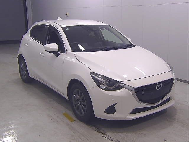 MAZDA DEMIO 2018