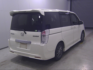 HONDA STEP WAGON 2010