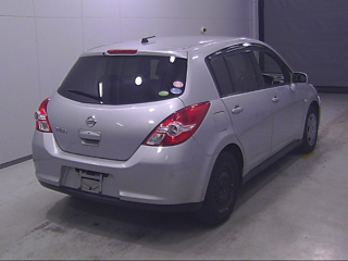 NISSAN TIIDA 2012