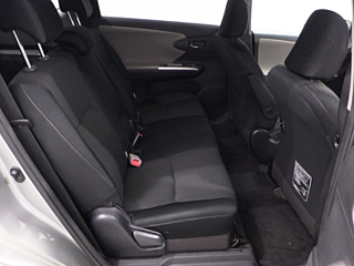 TOYOTA WISH 2010