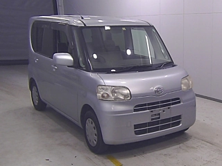 DAIHATSU TANTO 2008