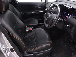 TOYOTA WISH 2010
