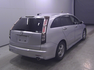HONDA STREAM 2010