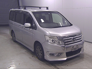 HONDA STEP WAGON 2014