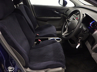 HONDA STREAM 2011