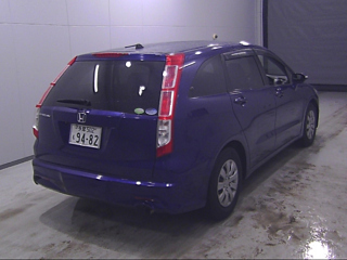 HONDA STREAM 2011