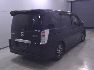HONDA STEP WAGON 2010