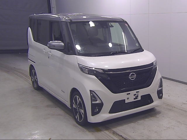 NISSAN ROOX 2020