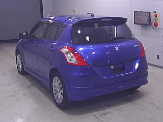 SUZUKI SWIFT 2012