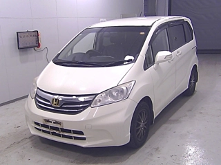 HONDA FREED 2013