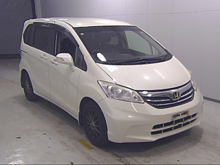 HONDA FREED 2013