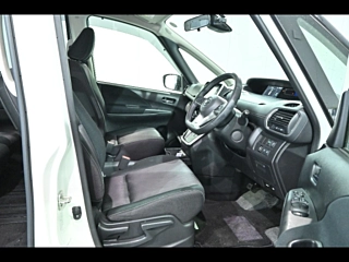 NISSAN SERENA 2018