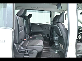 NISSAN SERENA 2018