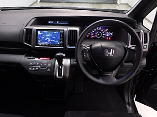 HONDA STEP WAGON 2010