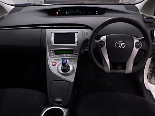 TOYOTA PRIUS 2012