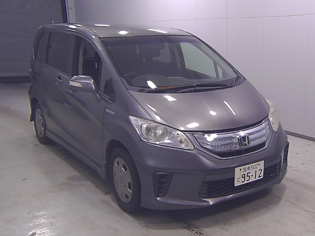HONDA FREED 2013