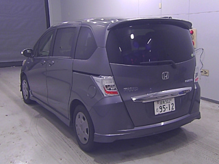 HONDA FREED 2013