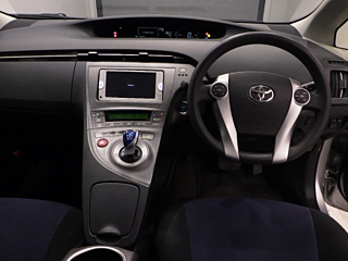 TOYOTA PRIUS 2012