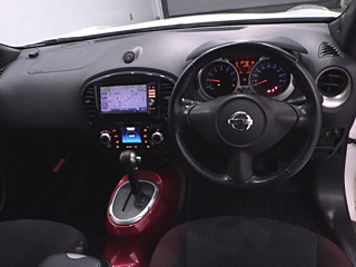 NISSAN JUKE 2012