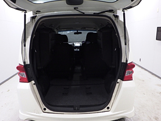 HONDA FREED 2011
