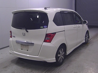HONDA FREED 2011