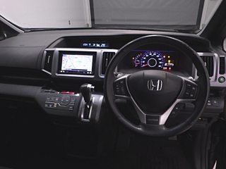 HONDA STEP WAGON 2013