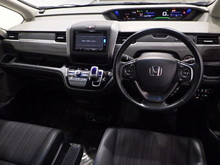 HONDA FREED 2016