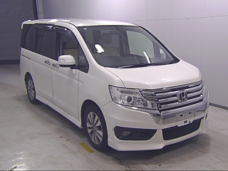HONDA STEP WAGON 2014