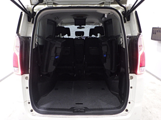 NISSAN SERENA 2018
