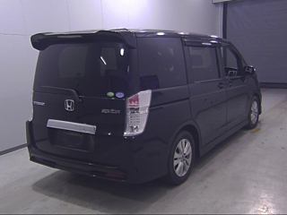 HONDA STEP WAGON 2010