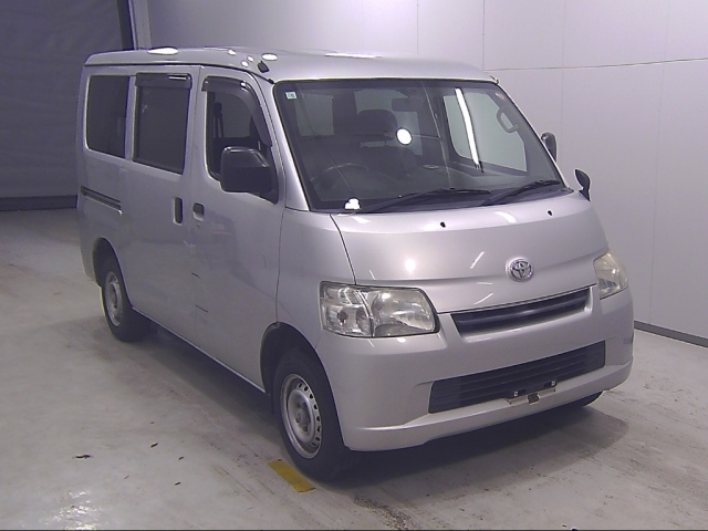 TOYOTA TOWN ACE VAN 2017