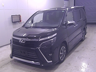 TOYOTA VOXY 2018