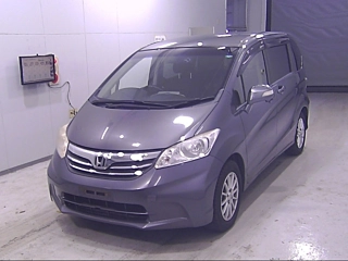 HONDA FREED 2013