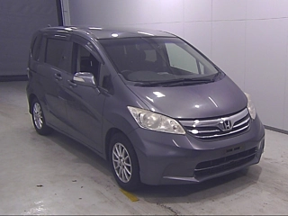HONDA FREED 2013