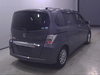 HONDA FREED 2013