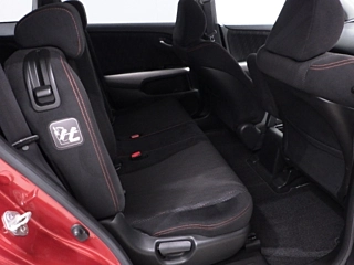 HONDA STREAM 2011