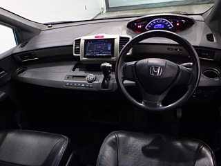 HONDA FREED 2010