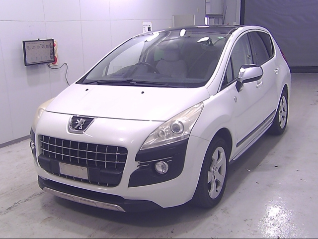 PEUGEOT 3008 2013