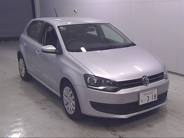 VOLKSWAGEN POLO 2011