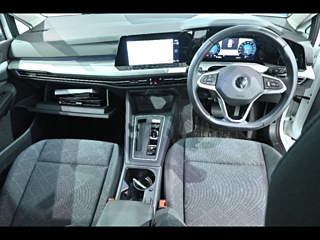 VOLKSWAGEN GOLF VARIANT 2023