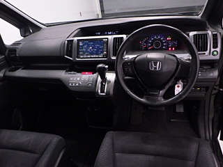 HONDA STEP WAGON 2011