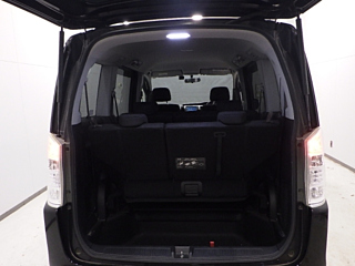 HONDA STEP WAGON 2011