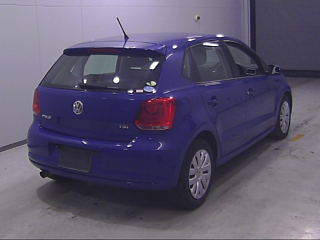 VOLKSWAGEN POLO 2010