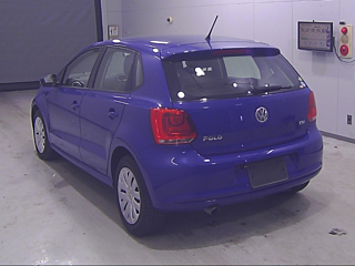 VOLKSWAGEN POLO 2010