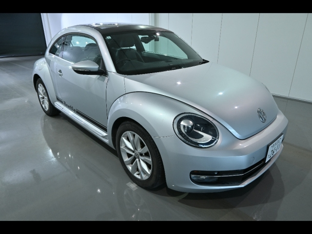 VOLKSWAGEN THE BEETLE 2013